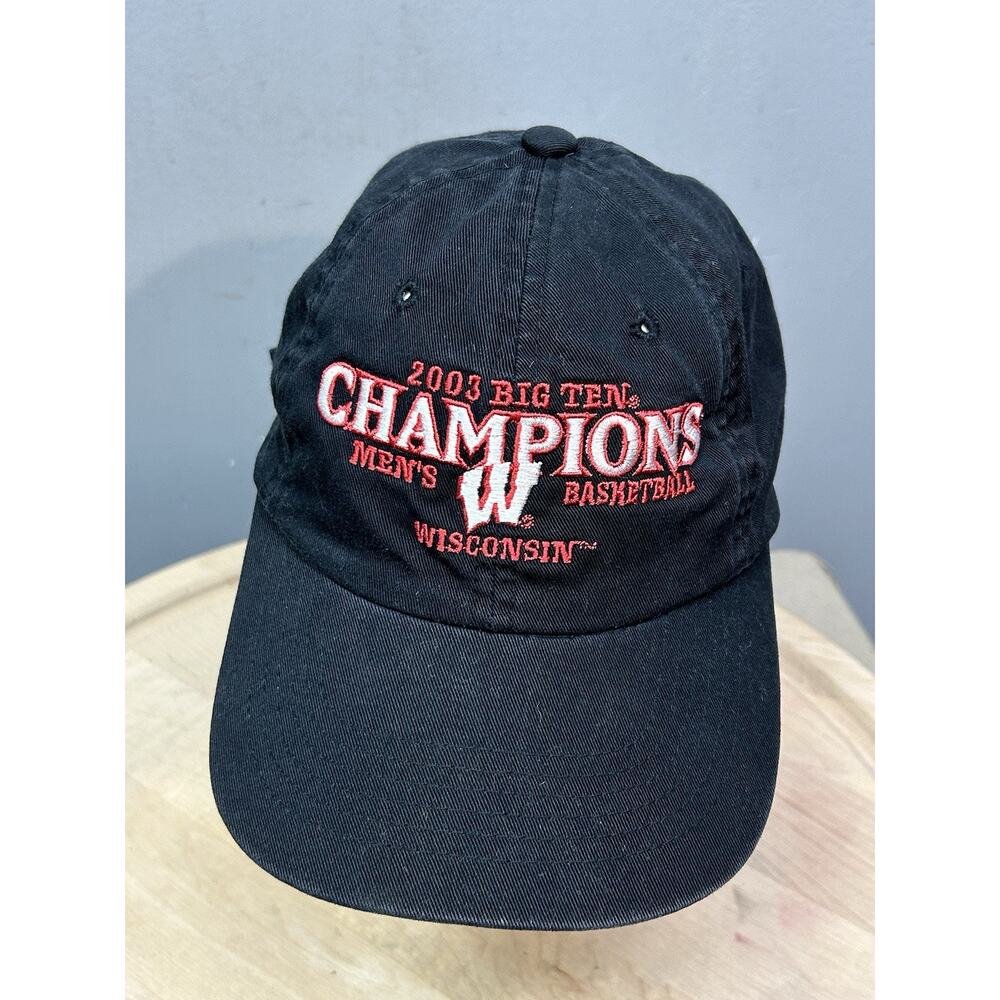 University Of Wisconsin Badgers 2003 Basketball Big Ten Champions Cap Hat Black‎